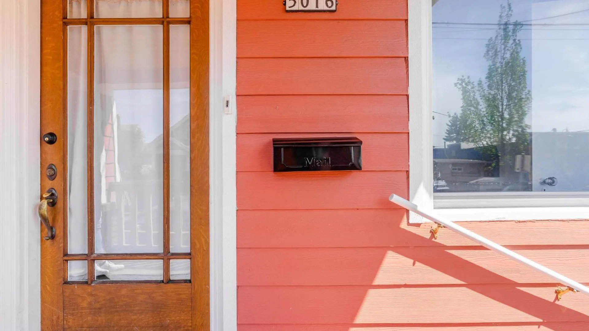 Holiday home Stay Portland - Classic 1920S Alberta Four Bedroom Haven